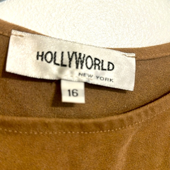 HOLLYWORLD - Picture 3 of 14
